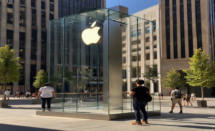 apple iphone 14 plus stores