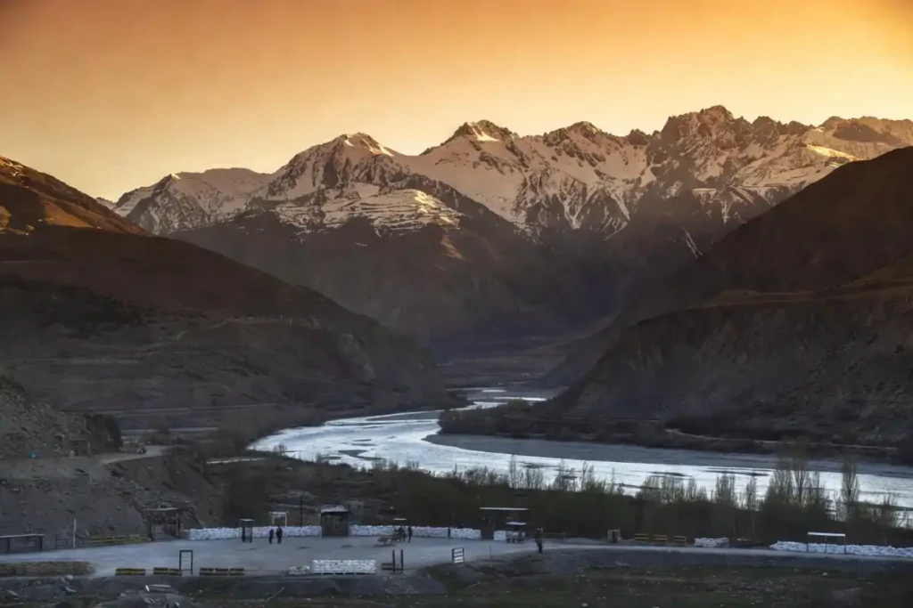 Kashmir Line of Control between Pakistan and India